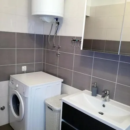 Apartmán With Wifi - 14843 Omiš